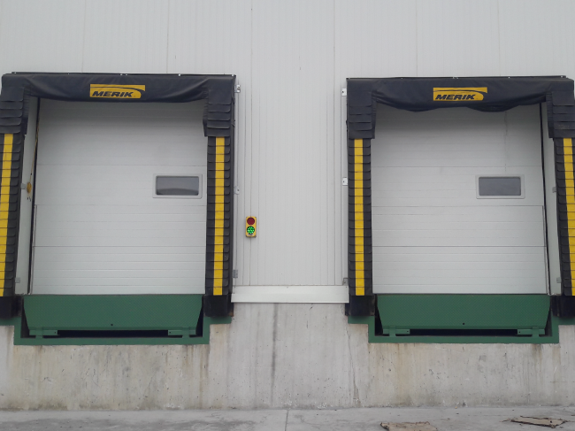 puertas seccionales y equipamiento para andén doorking de méxico